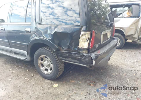 1998 Lincoln Navigator z USA, uszkodzony, nr VIN 5LMPU28L7WLJ24120